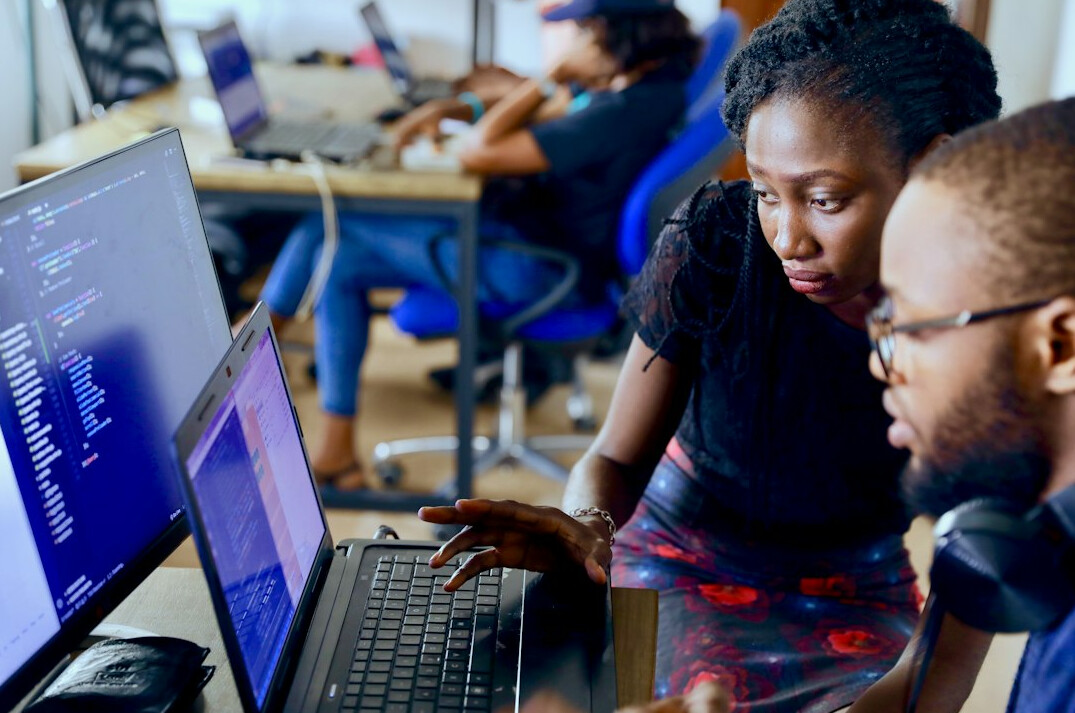 diverse group learning to code